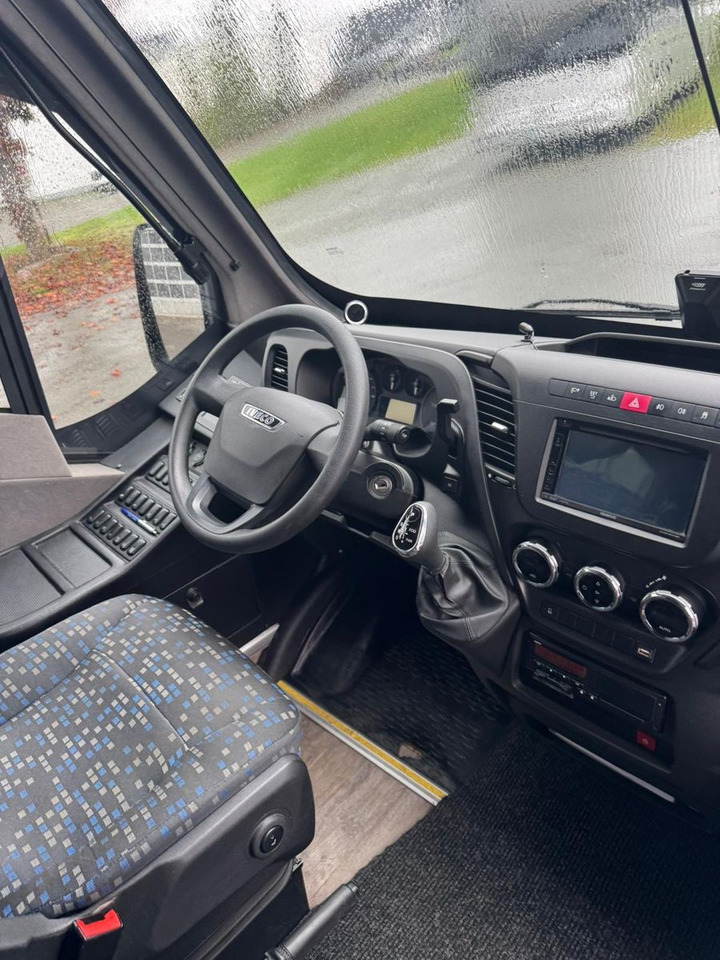 Iveco Atomic AN21 (wenig Km*7.2t) Rosero/ Rapido - Micro-ônibus, Furgão de passageiros: foto 4 Iveco Atomic AN21 (wenig Km*7.2t) Rosero/ Rapido - Micro-ônibus, Furgão de passageiros: foto 4