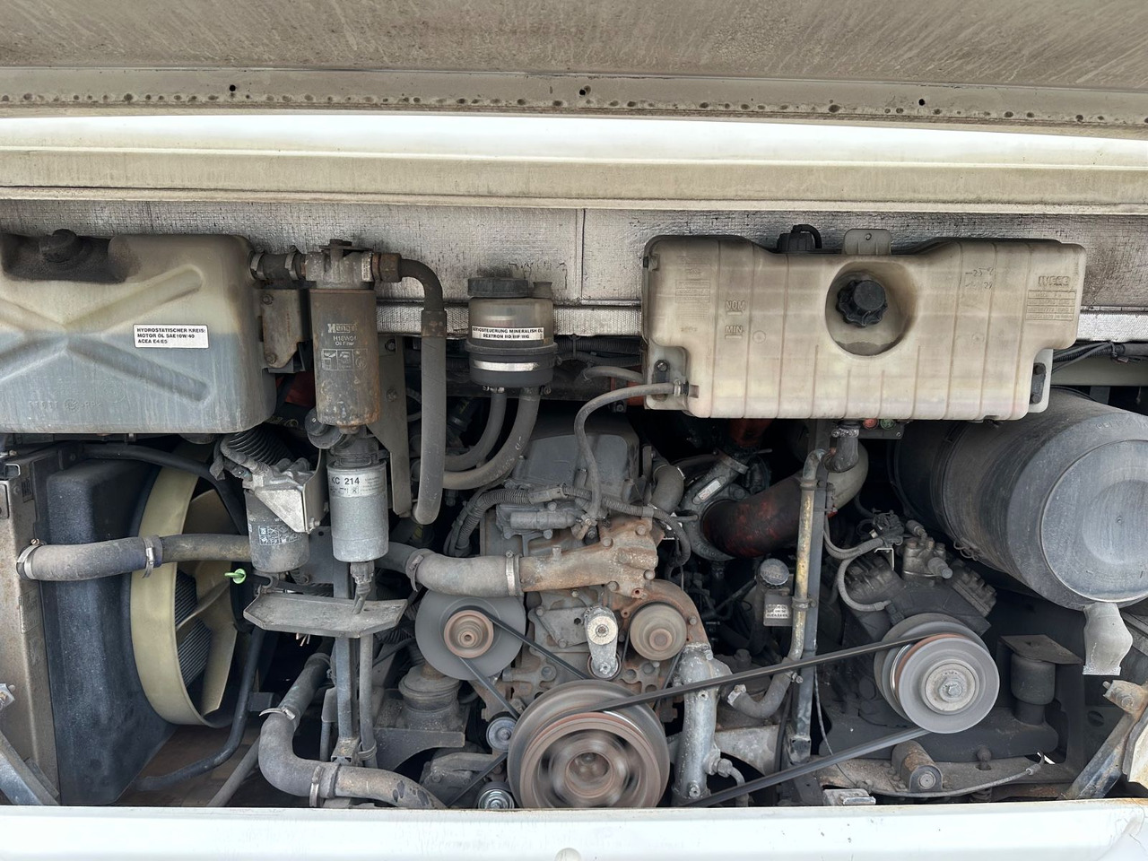 Iveco Irisbus Crossway LE SFR 162 *AC*100 km/h*Schalt Iveco Irisbus Crossway LE SFR 162 *AC*100 km/h*Schalt - Ônibus urbano: foto 3 Iveco Irisbus Crossway LE SFR 162 *AC*100 km/h*Schalt Iveco Irisbus Crossway LE SFR 162 *AC*100 km/h*Schalt - Ônibus urbano: foto 3