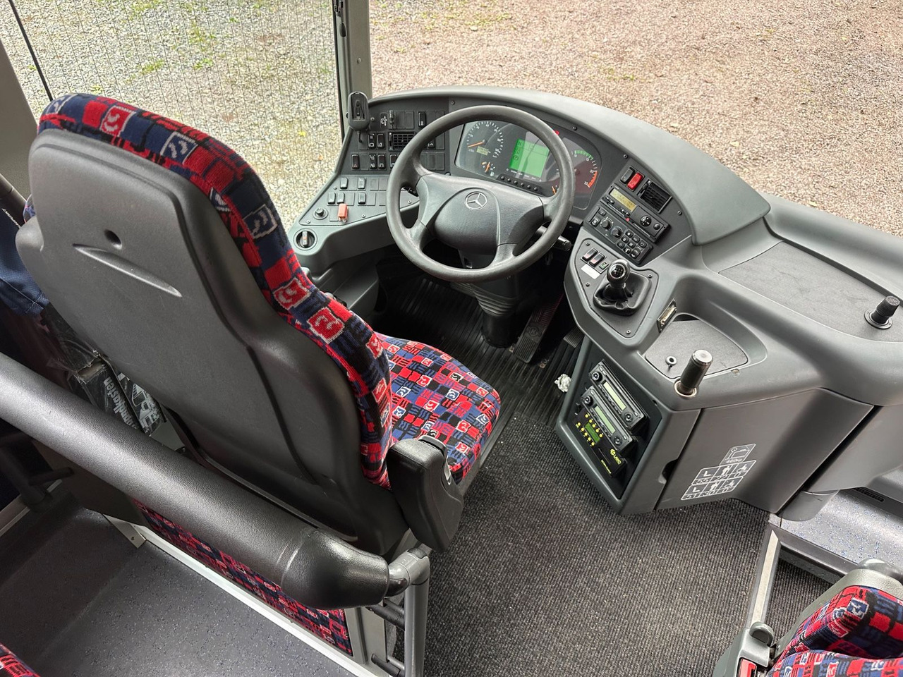 Mercedes-Benz O550 Integro (58 Sitze*Klima) - Ônibus suburbano: foto 5 Mercedes-Benz O550 Integro (58 Sitze*Klima) - Ônibus suburbano: foto 5