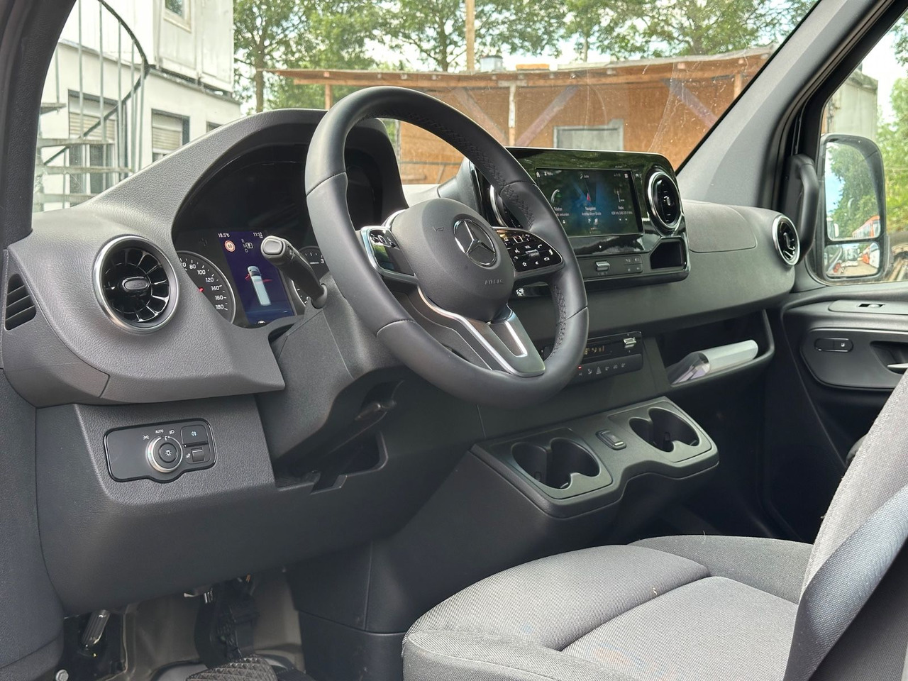 Mercedes-Benz Sprinter 519 CDi 4x4 H+L 360° Cam.*Navi*253.4 Km - Micro-ônibus, Furgão de passageiros: foto 4 Mercedes-Benz Sprinter 519 CDi 4x4 H+L 360° Cam.*Navi*253.4 Km - Micro-ônibus, Furgão de passageiros: foto 4