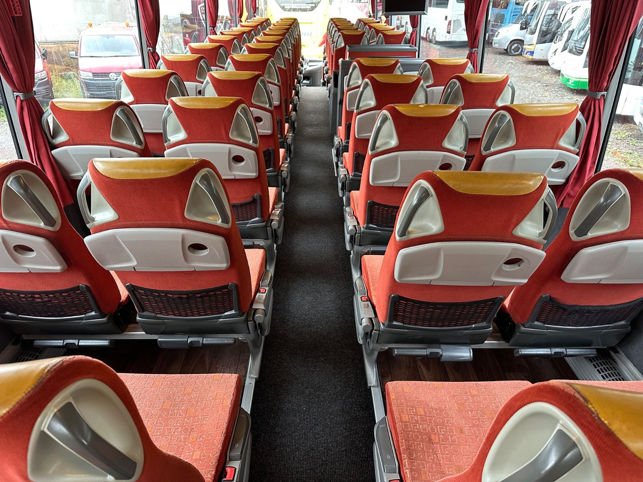 Locação de  Mercedes-Benz Tourismo O350 16 RHD-M (56 Sitze*DE*TOP) Mercedes-Benz Tourismo O350 16 RHD-M (56 Sitze*DE*TOP): foto 24