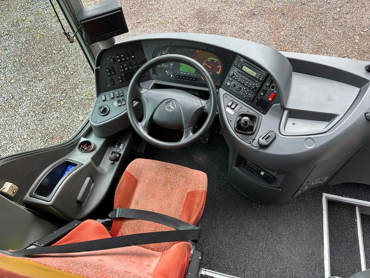 Locação de  Mercedes-Benz Tourismo O350 16 RHD-M (56 Sitze*DE*TOP) Mercedes-Benz Tourismo O350 16 RHD-M (56 Sitze*DE*TOP): foto 6