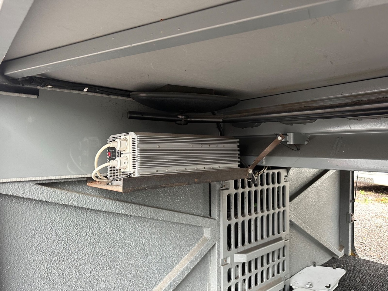 Locação de  Mercedes-Benz Tourismo O350 16 RHD-M (56 Sitze*DE*TOP) Mercedes-Benz Tourismo O350 16 RHD-M (56 Sitze*DE*TOP): foto 14