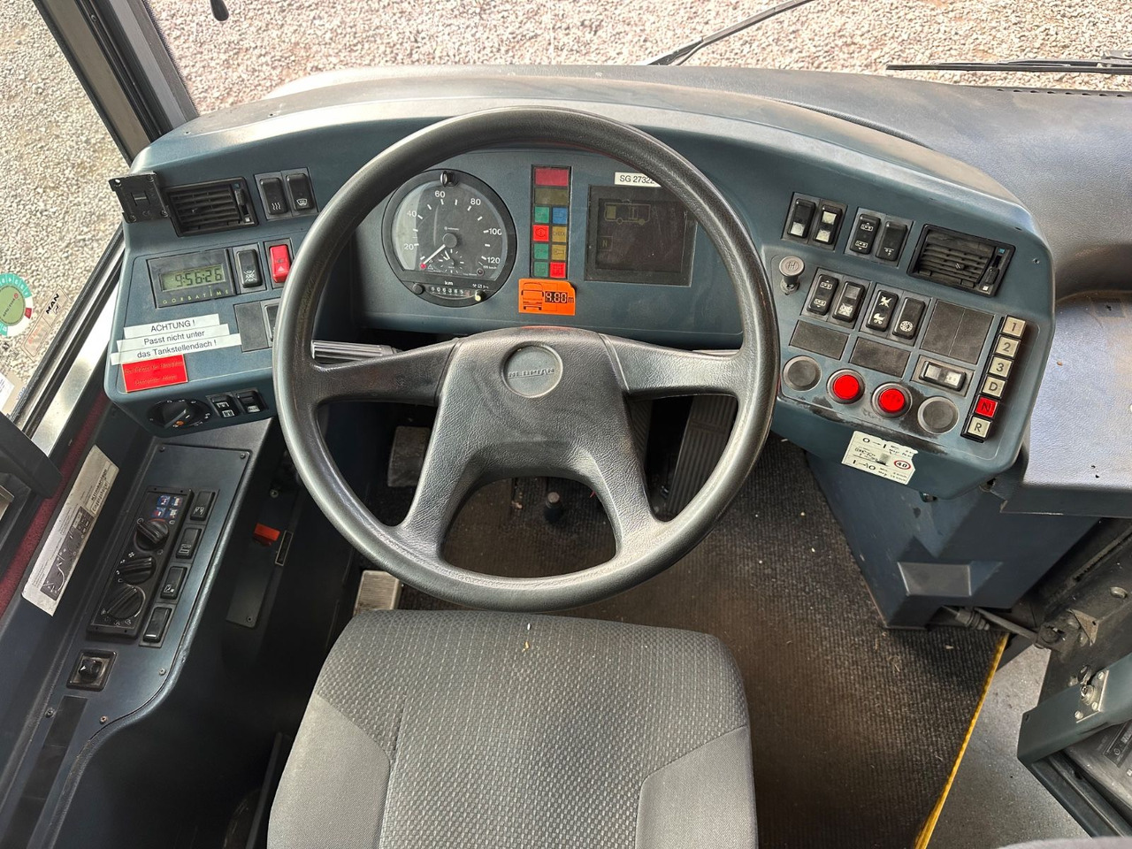 Ônibus panorâmico Neoplan PD9 N 4426/3 Centroliner (Motor neu*TÜV 03.26): foto 12