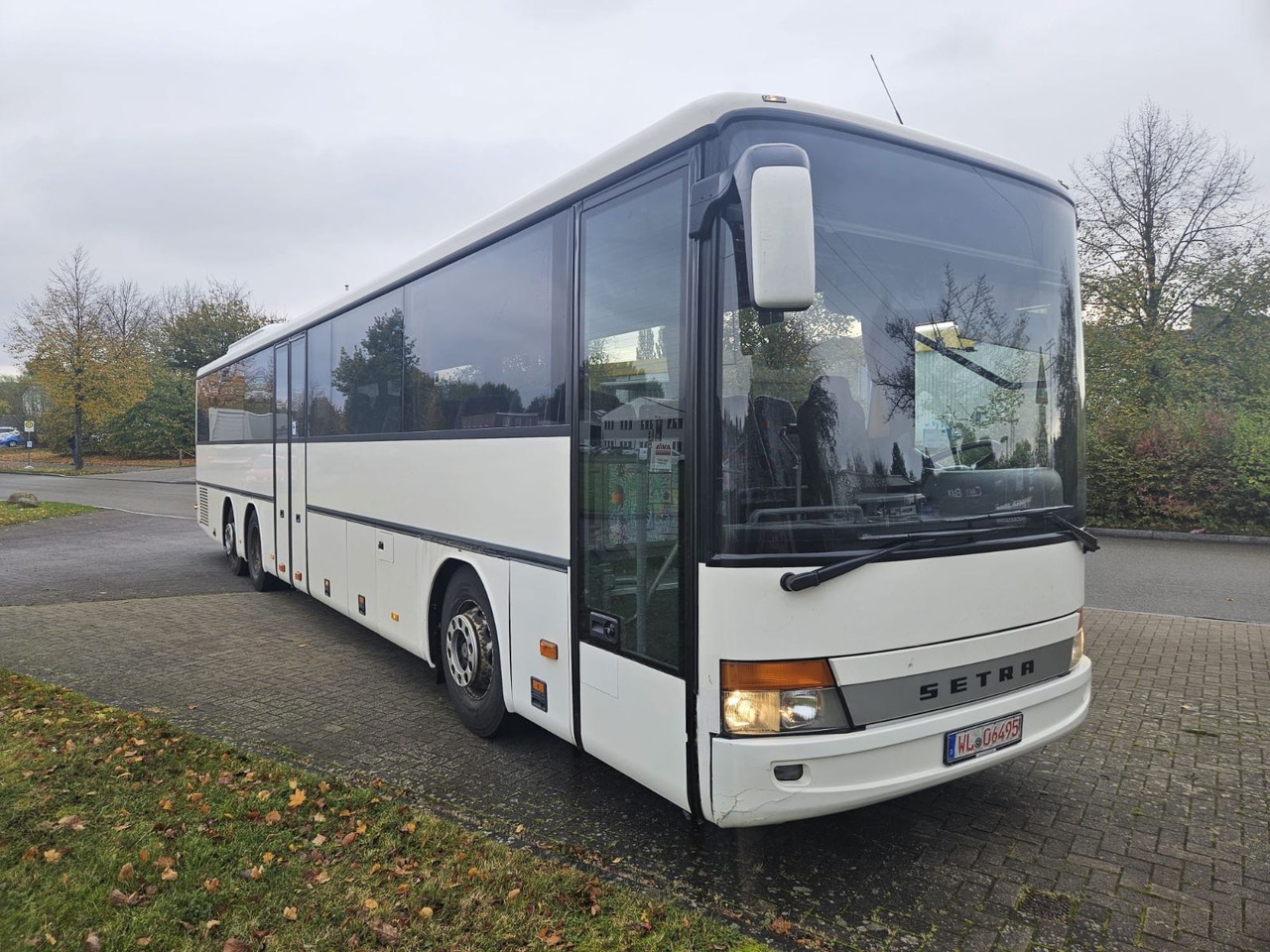 Setra S 317 UL (66 Sitze*Schalt*TOP) - Ônibus suburbano: foto 1 Setra S 317 UL (66 Sitze*Schalt*TOP) - Ônibus suburbano: foto 1