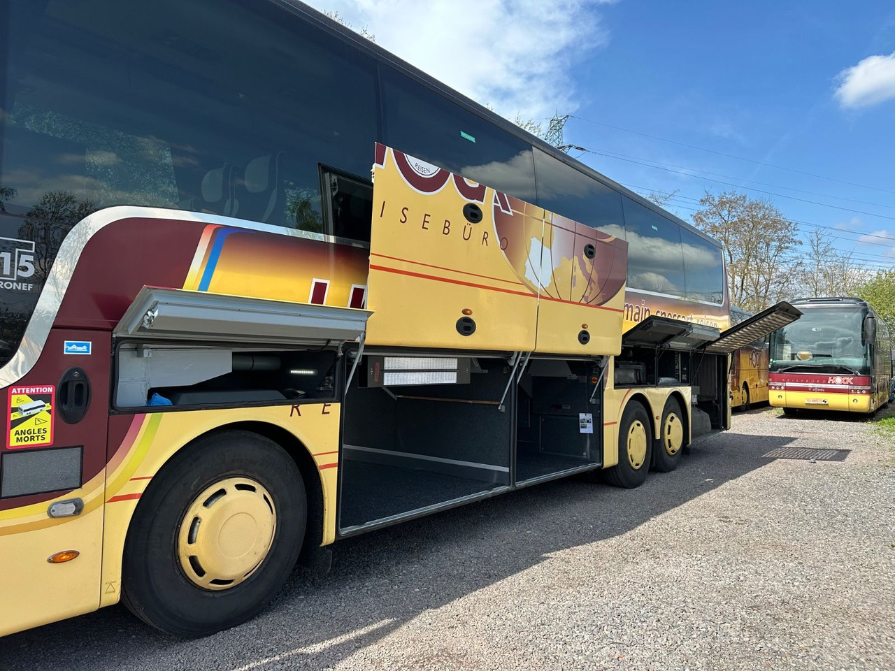 Vanhool T915 Astronef (Euro 5*Panorama Dach) - Autocarro: foto 4 Vanhool T915 Astronef (Euro 5*Panorama Dach) - Autocarro: foto 4